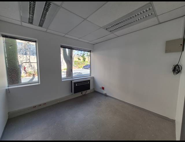 322M² OFFICE TO LET IN SANDTON CENTRAL